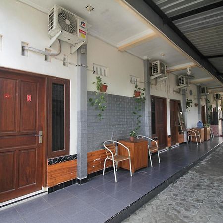 Super Oyo Capital O 2258 Santana Syariah Guest House Kartosuro 外观 照片